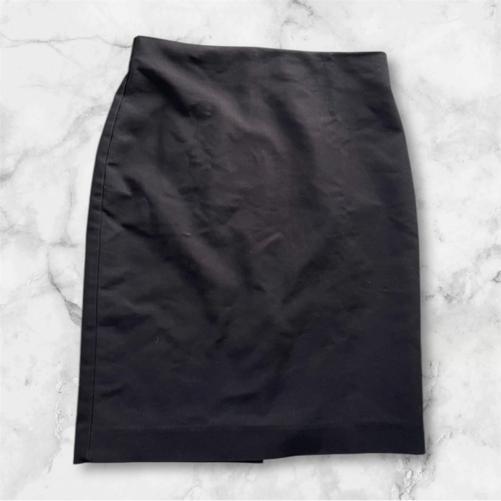 WOMEN'S FOREVER 21 Black Back Zip Skirt Size Large